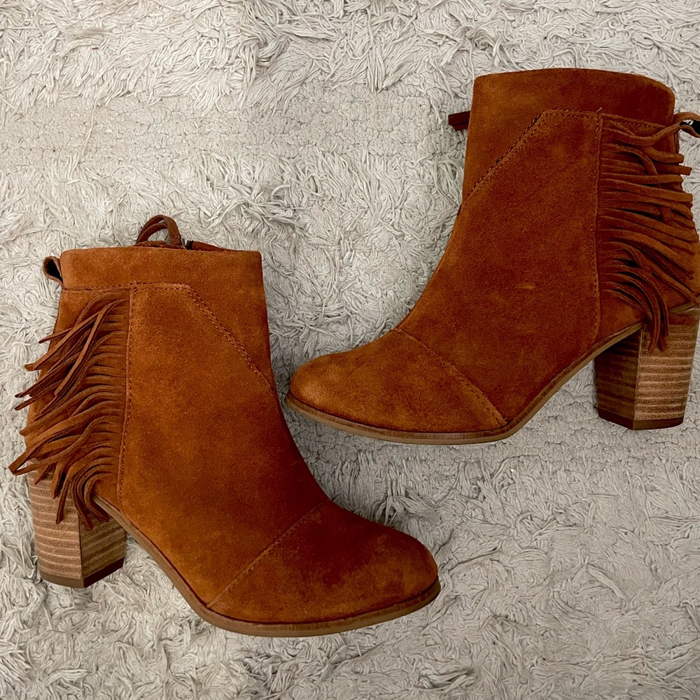 Toms Lunata Fringe Booties